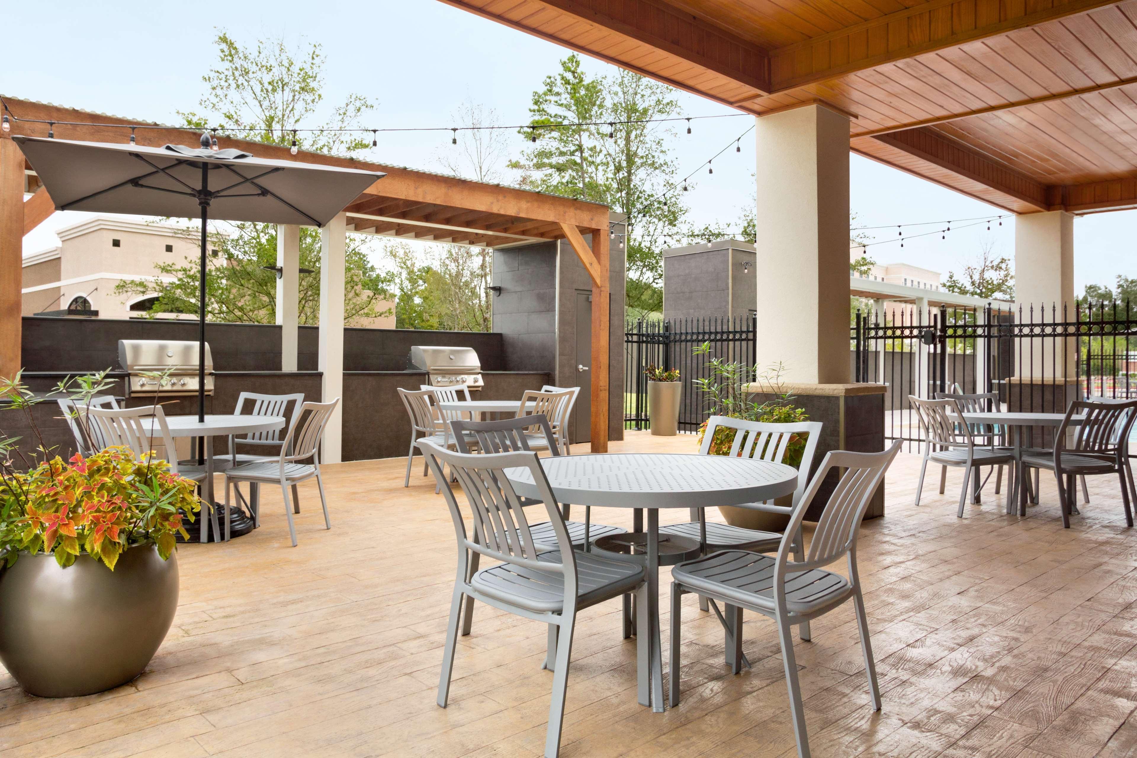 Home2 Suites By Hilton Shenandoah The Woodlands Exterior photo